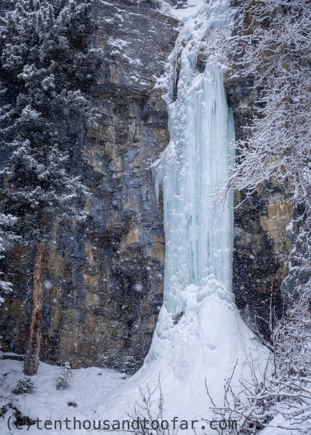 The Ghosts! – Right and Left (WI5 & WI4) – Teton Canyon, WY&nbsp;(01.05.24)