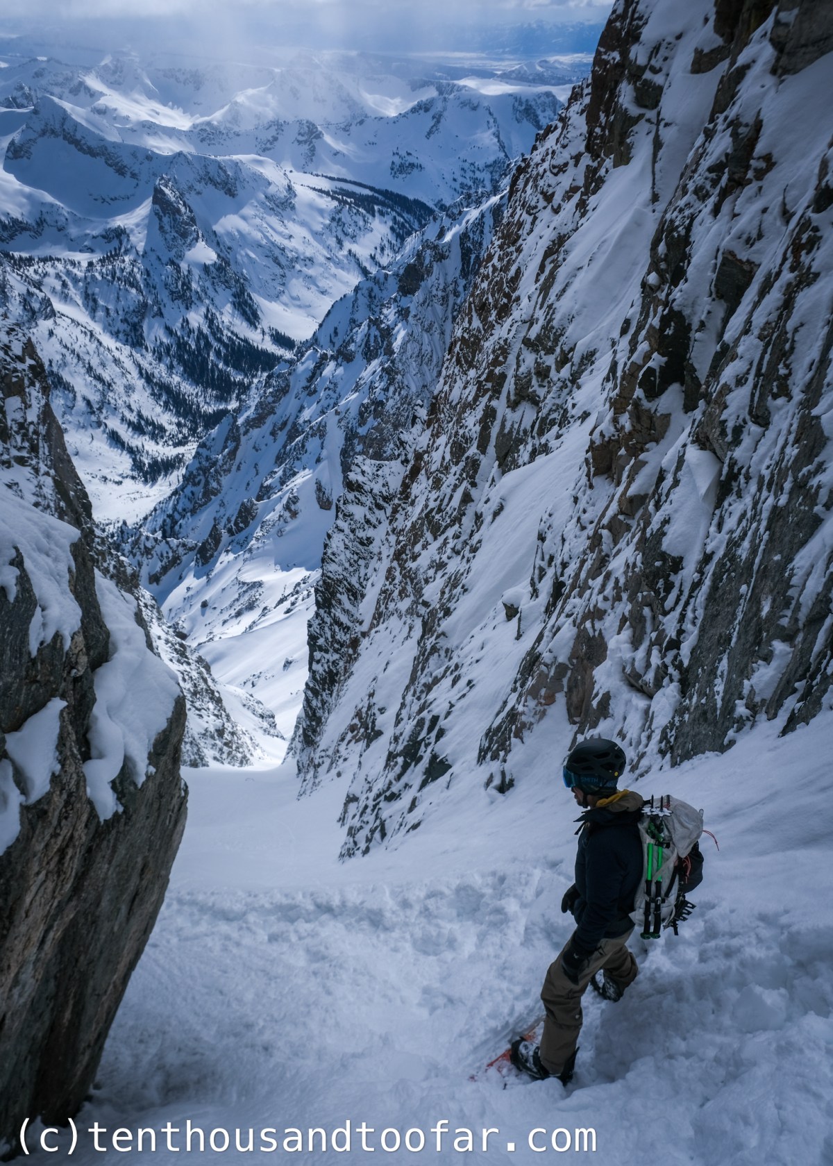 Visions of Baffin – Powder in the Southwest Couloir – Mount Moran – Grand Teton Nat. Park, WY&nbsp;(04.03.25)