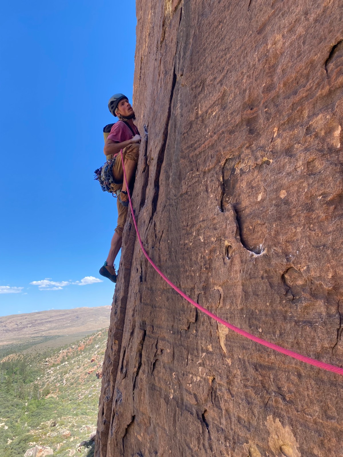 Clinging to the Edge – Risky Business (5.10c R, 4 Pitches, 400′) – Mescalito – Red Rocks, NV&nbsp;(07.09.25)