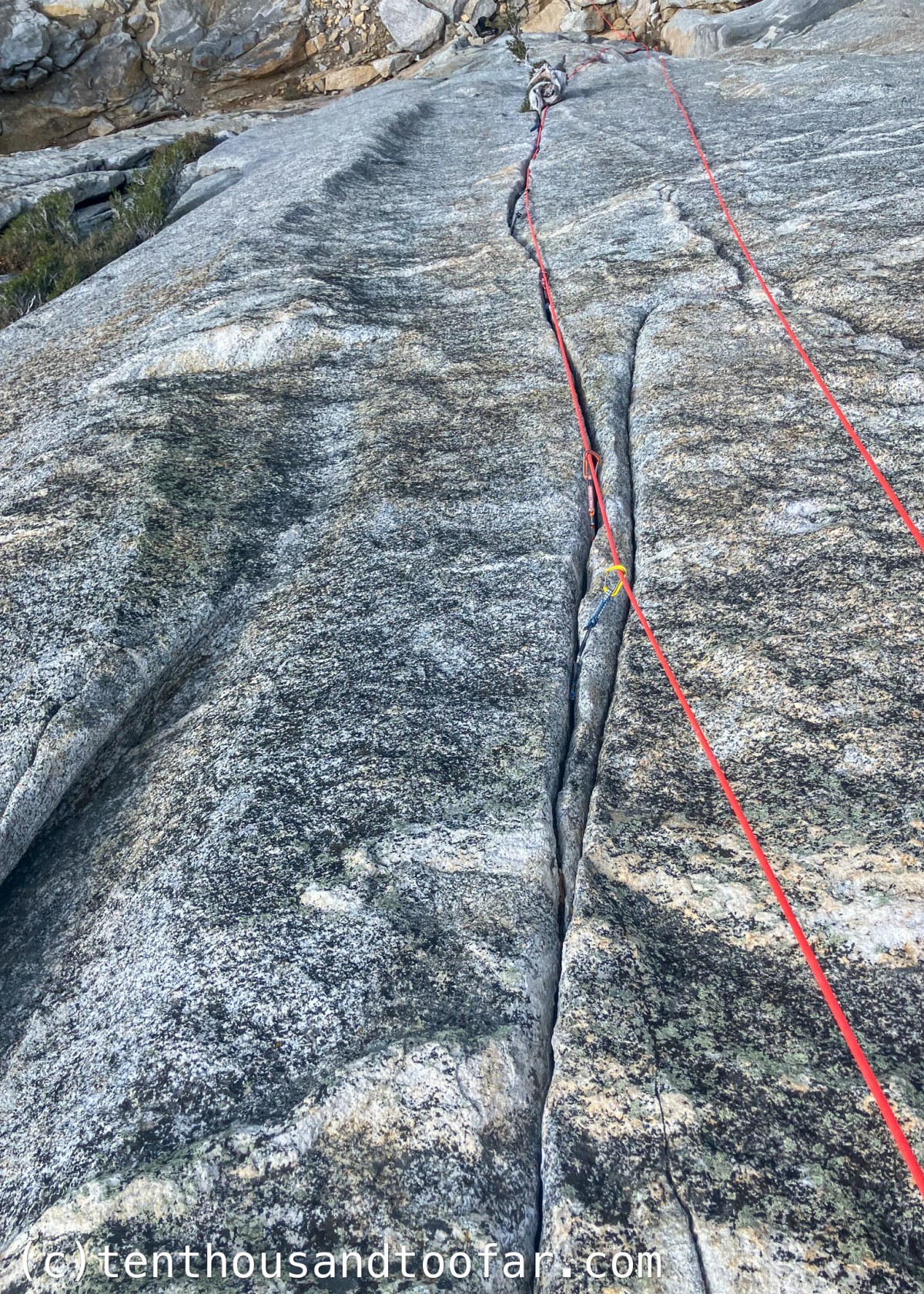 Lead Rope Solo Vol. 2 – Dave’s Deviation (5.9, 4p, 500′) & The Jam Crack (5.8) – Tahquitz Rock – Idyllwild, CA&nbsp;(09.07.25)