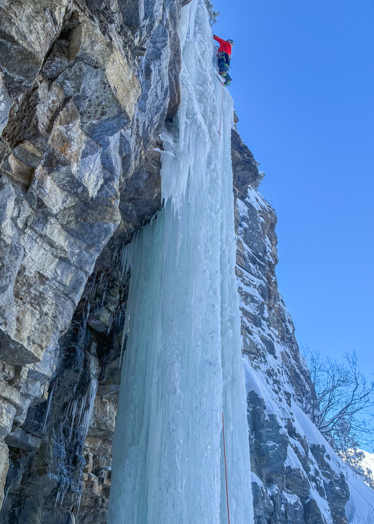 Season Opener – Right & Left Ghost Pillars (WI5 & WI4) – Teton Canyon, WY&nbsp;(12.28.25)
